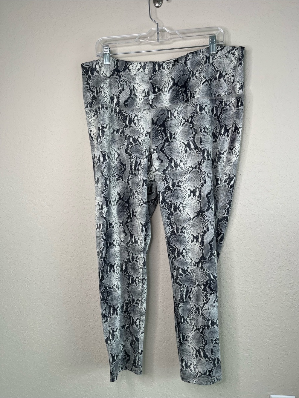 Chico's Girls' Snake-Print Leggings in Black & White